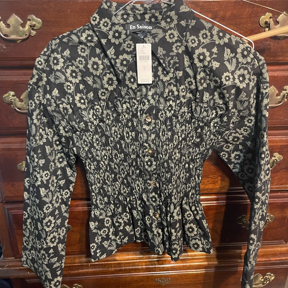 En Saison Dark Floral Button-Up Blouse